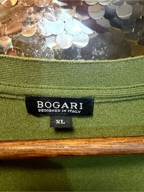Bogari Olive Green Knit Sweatshirt - Women’s Crewneck